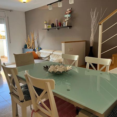 Cozy Beach House With Pool & Bbq Кубеляс Екстериор снимка